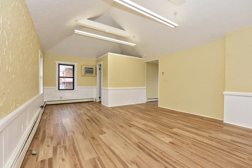 More Photos Of 1432 State Rt 23, Butler Freestanding For Lease