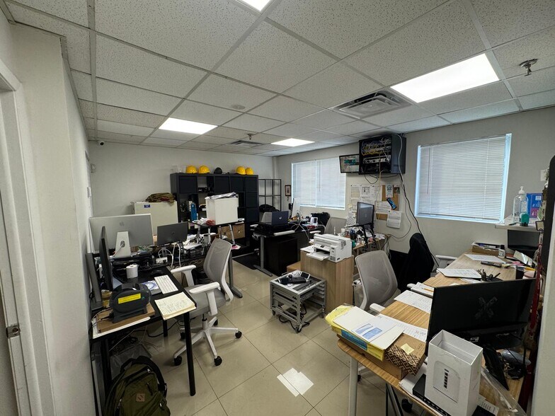 More Photos Of 6535-6545 NW 84th Ave, Miami Warehouse For Sale