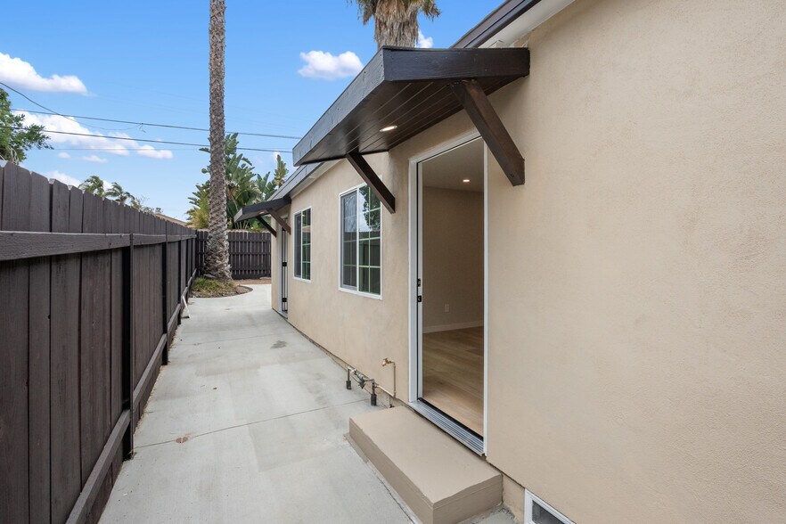 More Photos Of 6665 Amherst St, San Diego Apartments For Sale