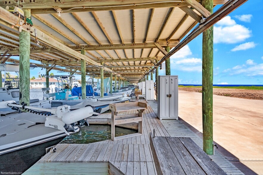 More Photos Of 4242 Laguna Shores Rd, Corpus Christi Marina For Lease