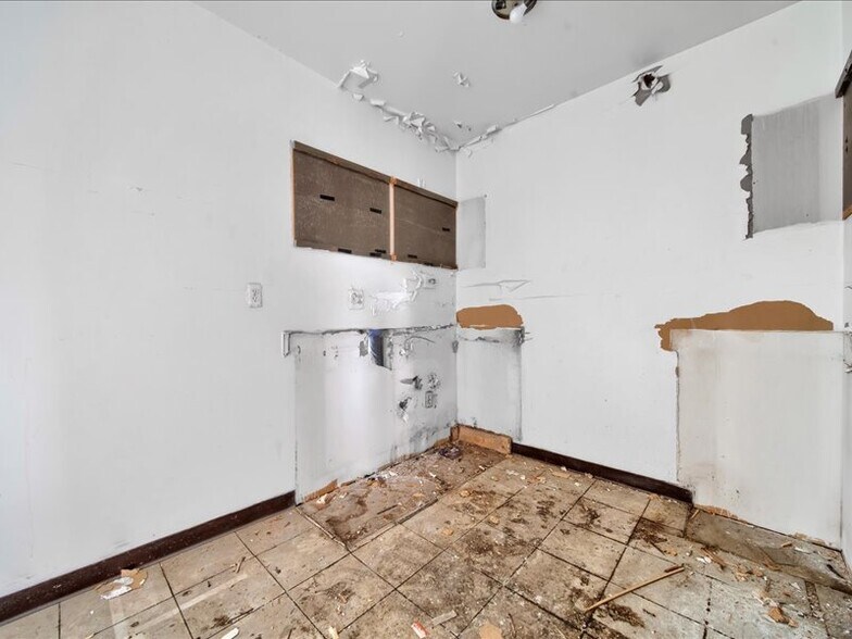 More Photos Of 280 Richton St, Highland Park Apartments For Sale