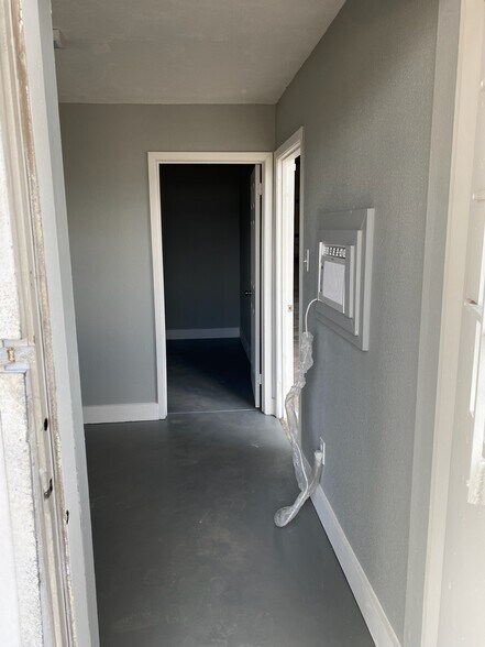 More Photos Of 615-629 Leago St, Houston Service For Lease