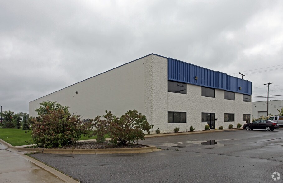 More Photos Of 6739 Cypress Rd, Romulus Distribution For Sale