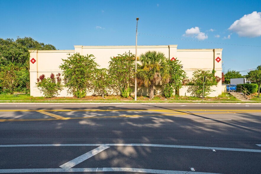 More Photos Of 3015 S Rio Grande Ave, Orlando Freestanding For Sale