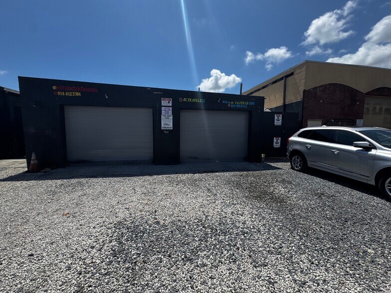 More Photos Of 5612 Dewey St, Hollywood Light Manufacturing For Lease