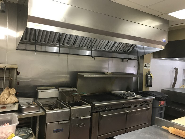 More Photos Of 27-29 Lee St, Jonesboro Storefront For Sale