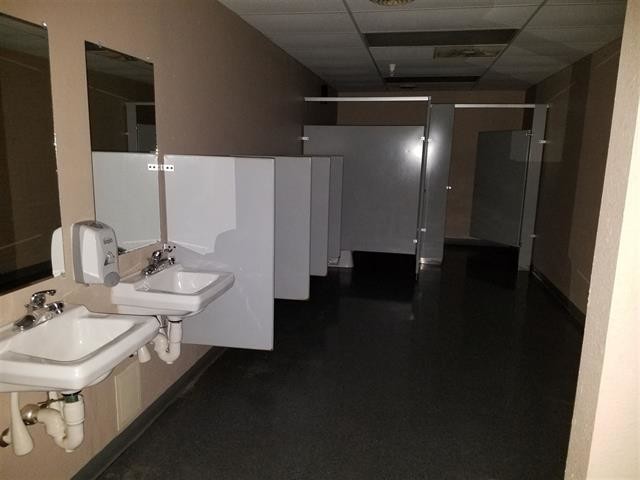 More Photos Of 1120 Country Ln, Ishpeming General Retail For Sale
