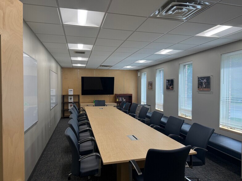 More Photos Of 17 Berkshire Rd, Newtown Medical For Lease