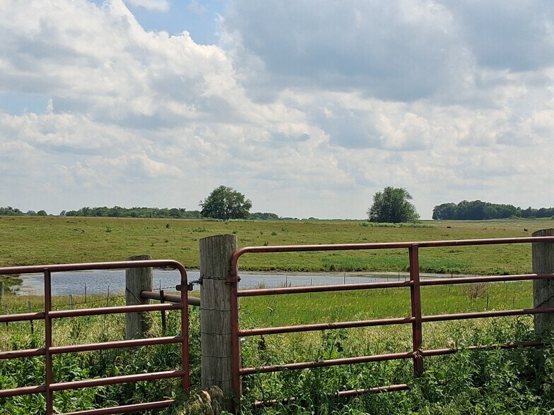 More Photos Of 6841 E US Highway 56, Overbrook Land For Sale
