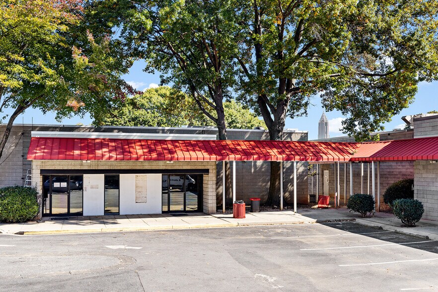 More Photos Of 981 NW Howell Mill Rd, Atlanta Unknown For Lease