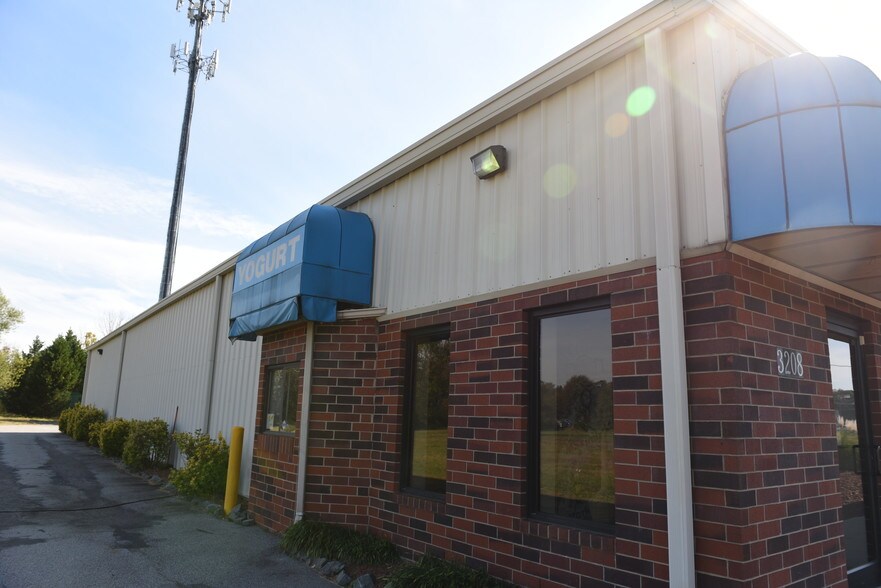 More Photos Of 3208 N Ohenry Blvd, Greensboro Health Club For Sale