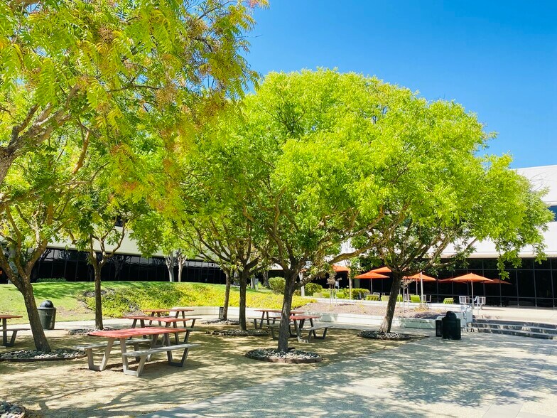 More Photos Of 5225 Hellyer Ave, San Jose Unknown For Lease