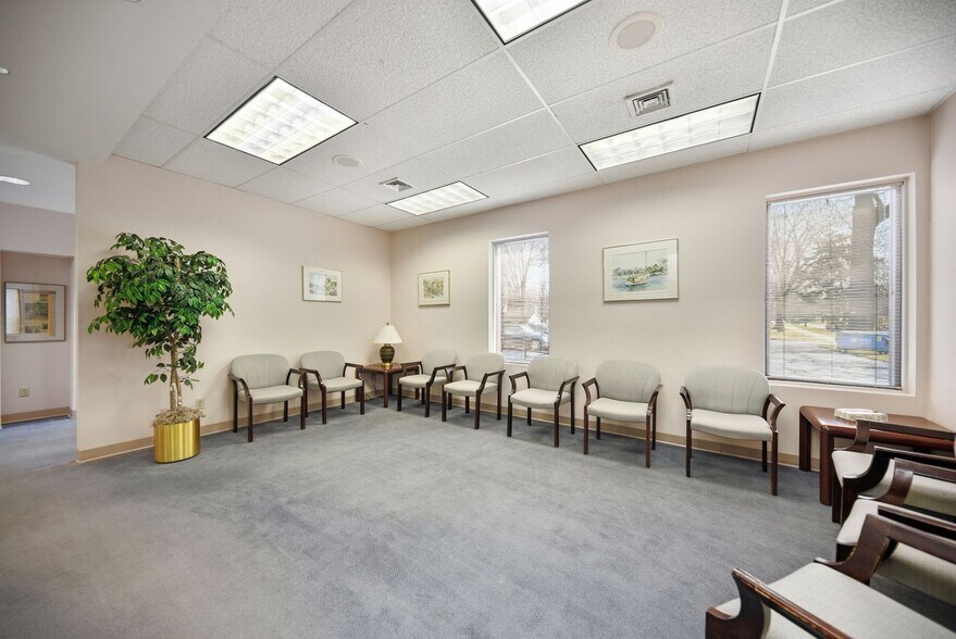 More Photos Of 2814 Franklin St, Michigan City Office For Sale