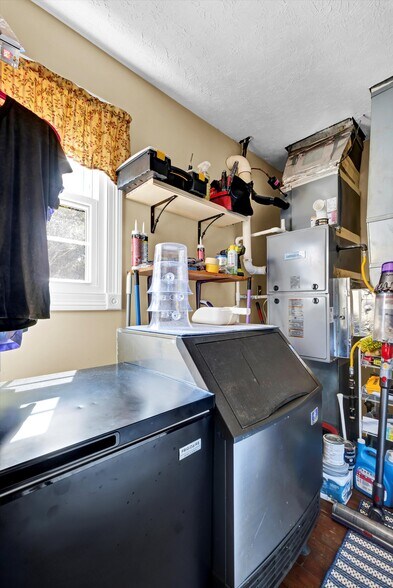 More Photos Of 110 Holy Cross Rd, Loretto Hospitality For Sale