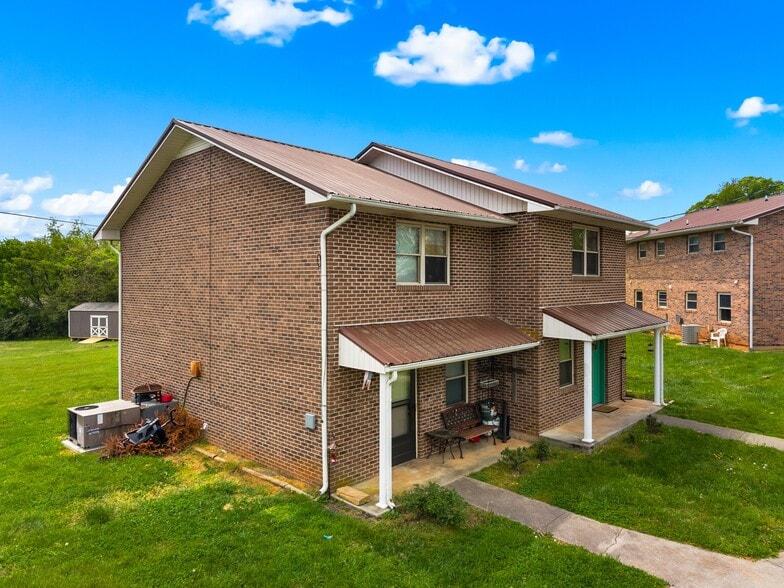More Photos Of 3229 Blue Springs rd, Strawberry Plains Multifamily For Sale