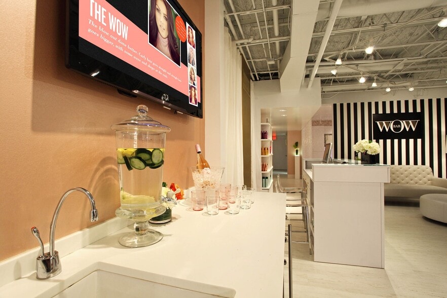 More Photos Of 5037 S France Ave, Edina Storefront Retail Office For Lease