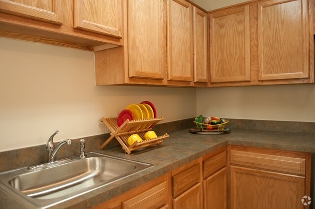 More Photos Of 3301 Chillum Rd, Mount Rainier Apartments For Sale