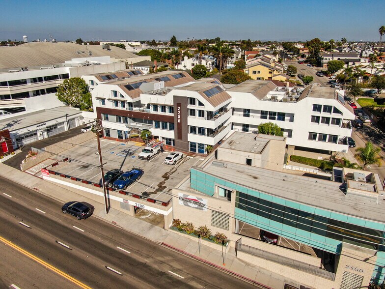 More Photos Of 2200 Pacific Coast Hwy, Hermosa Beach Office For Lease