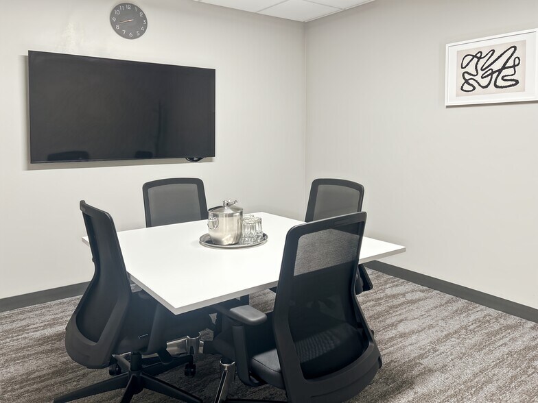 More Photos Of 2536 Countryside Blvd, Clearwater Coworking Space