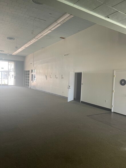 More Photos Of 7500 Monterey Rd, Gilroy Freestanding For Sale