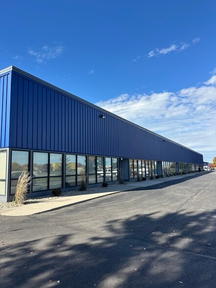 More Photos Of 3670 Parkway Ln, Hilliard Warehouse For Lease