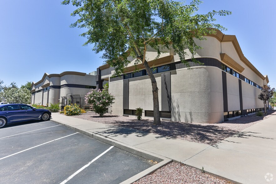 Primary Photo Of 16601 N 40th St, Phoenix Medical For Lease