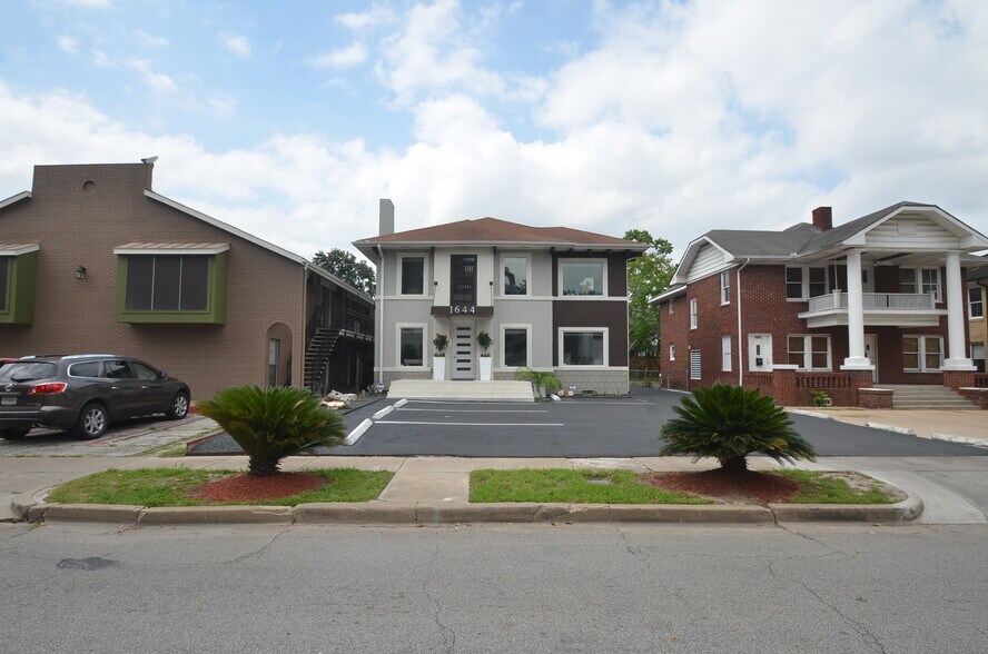 More Photos Of 1644 W Alabama St, Houston Loft Creative Space For Lease