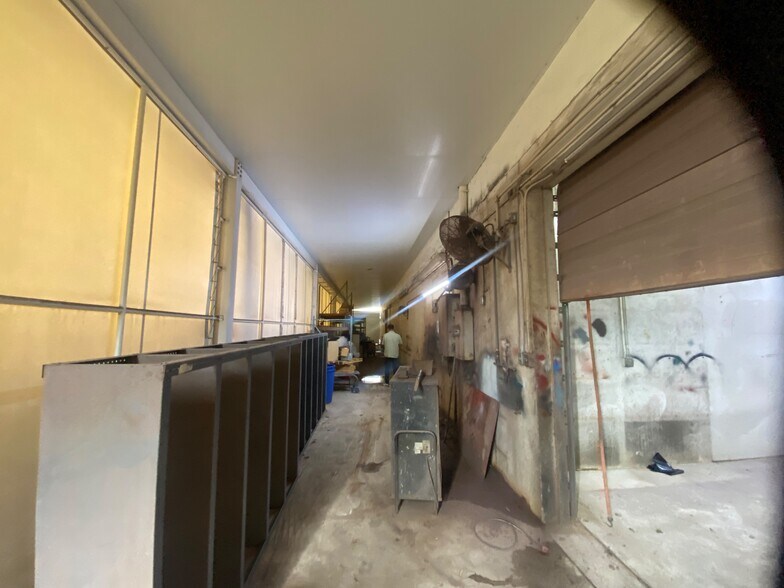 More Photos Of 340 SW 21st Ter, Fort Lauderdale Warehouse For Lease
