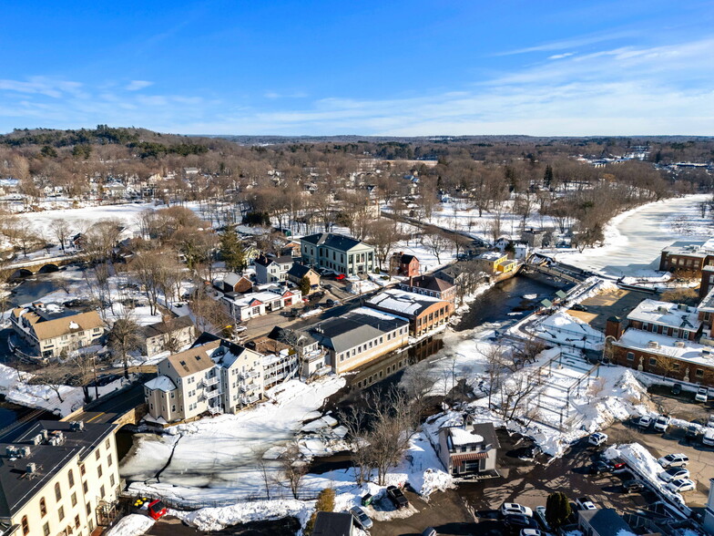 More Photos Of 41 S Main St, Ipswich Storefront Retail Office For Sale