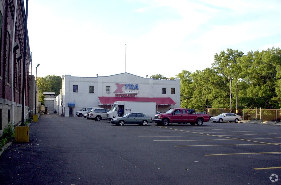 More Photos Of 926-932 Broadway, Newark Freestanding For Sale