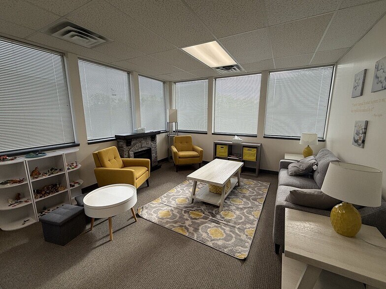 More Photos Of 7015 Spring Meadows Dr W, Holland Office For Sale