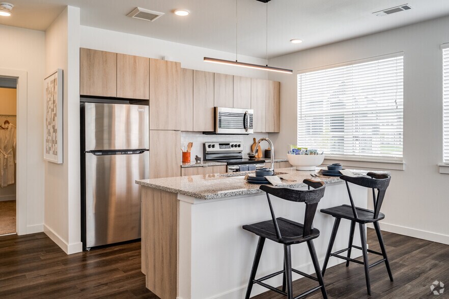 More Photos Of 2405 38th Ave, Greeley Apartments For Lease