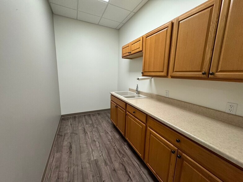 More Photos Of 6415 2nd Ave, Kearney Freestanding For Lease