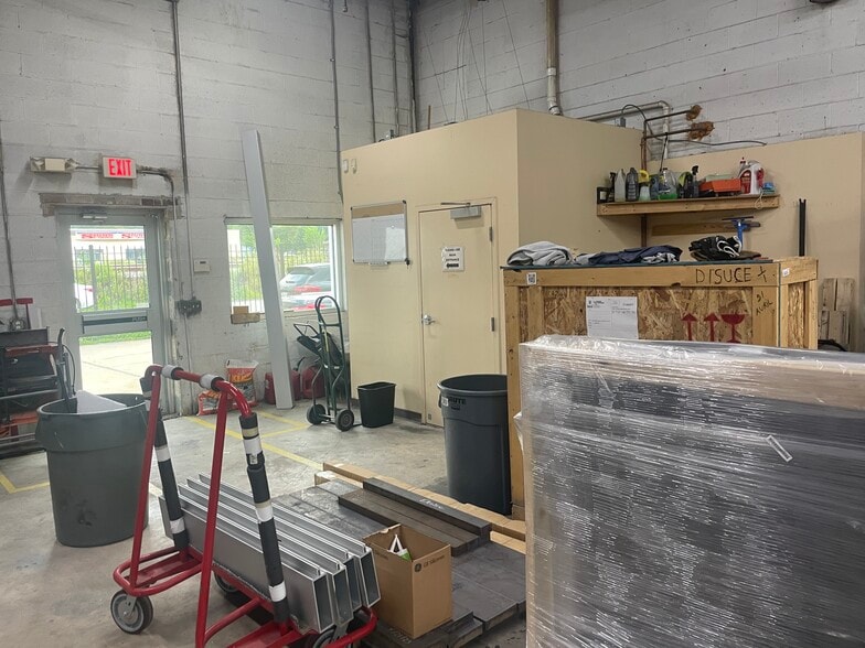 More Photos Of 11607 Maryland Ave, Beltsville Warehouse For Sale