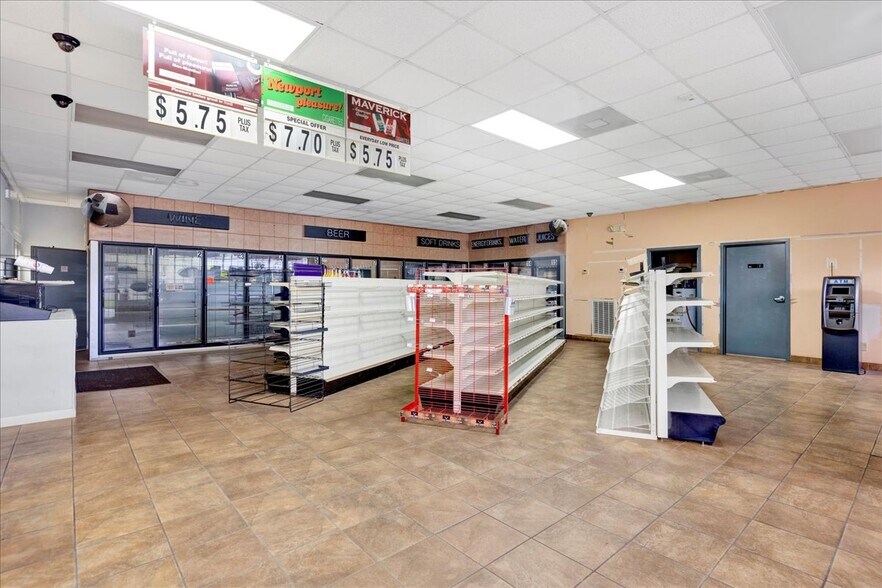 More Photos Of 4012 24th St N, Birmingham General Retail For Lease