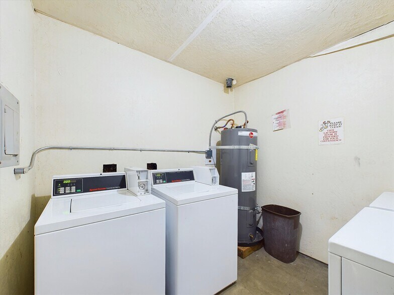 More Photos Of 3002-3016 Smith Ln, Fortuna Apartments For Sale