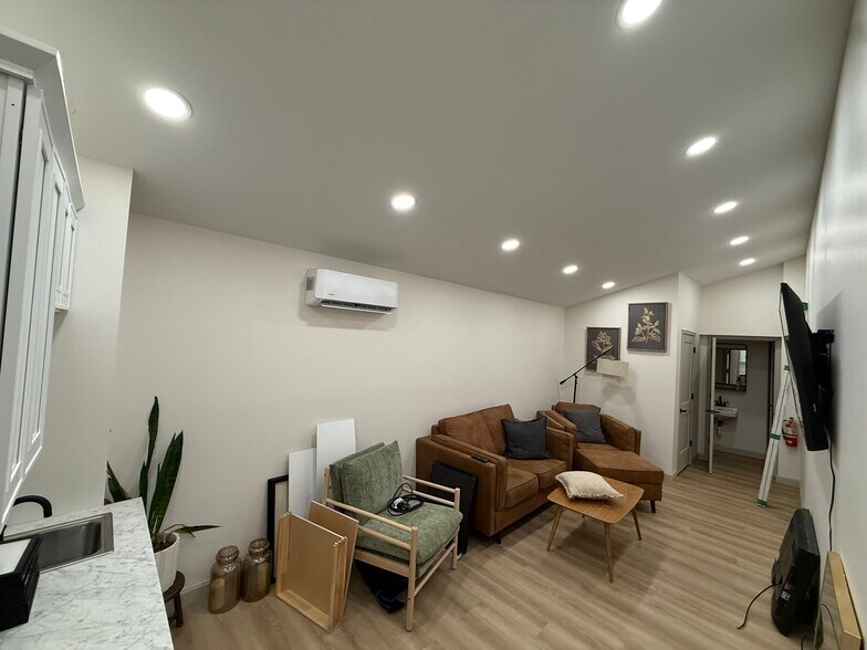 More Photos Of 1604 State Route 121 N, Murray Warehouse For Sale