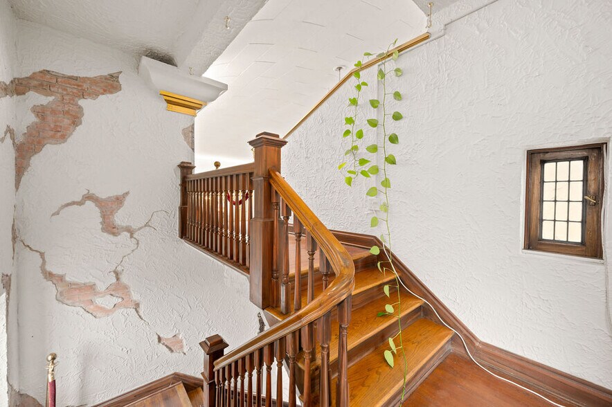 More Photos Of 535 N 7th St, Grand Junction Freestanding For Sale
