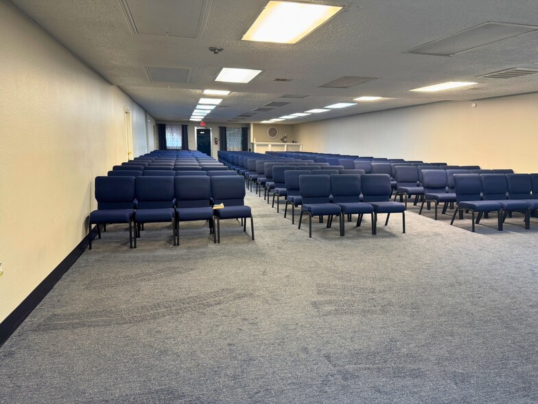 More Photos Of 902 Holland Ave, Galena Park Religious Facility For Sale