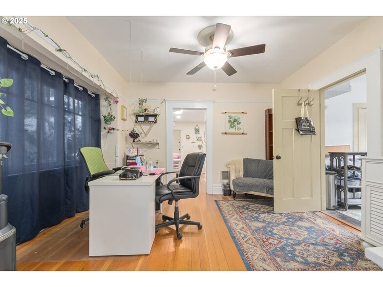 More Photos Of 1492 Pearl St, Eugene Office Residential For Sale