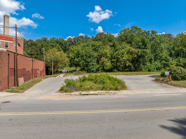 More Photos Of 410 Depot St, Asheville Land For Sale