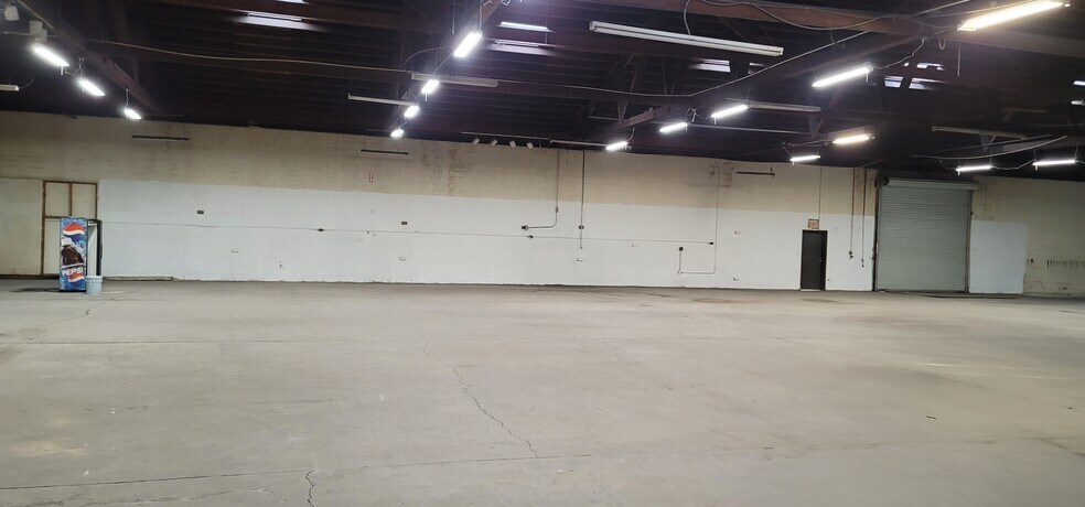 More Photos Of 4696 E Waterloo Rd, Stockton Warehouse For Lease