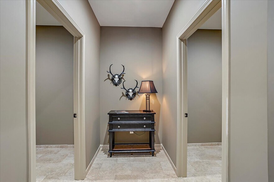 More Photos Of 809 N Church St, Florence Office For Lease