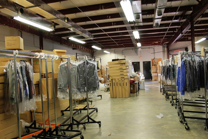 More Photos Of 193 Business Park Dr, Ridgeland Flex For Lease