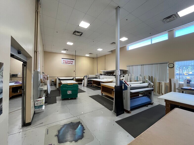 More Photos Of 850 S Hughey Ave, Orlando Manufacturing For Sale