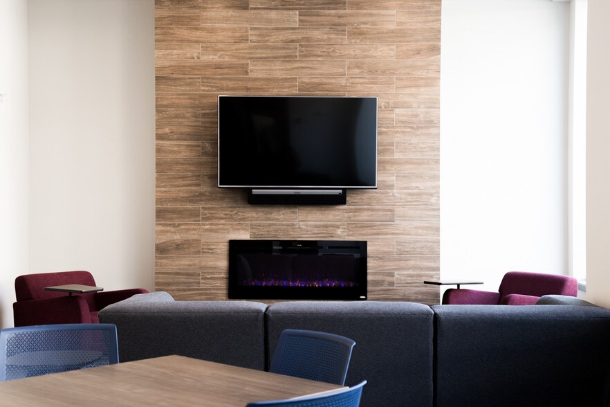 More Photos Of 649 Cherry St, Terre Haute Apartments For Lease