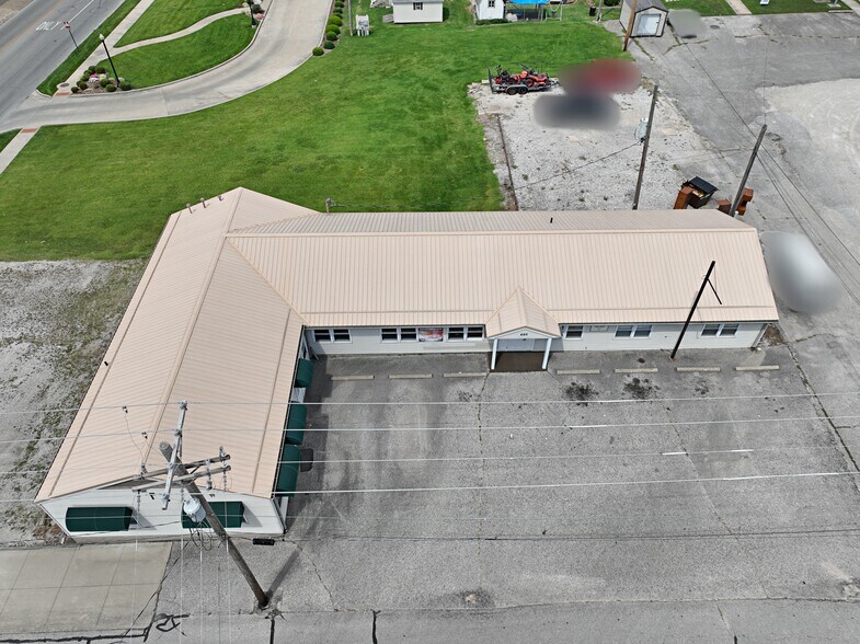 More Photos Of 520 E Van Trees St, Washington Office For Sale