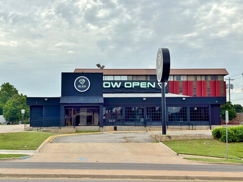 More Photos Of 5708 N May Ave, Oklahoma City Freestanding For Lease