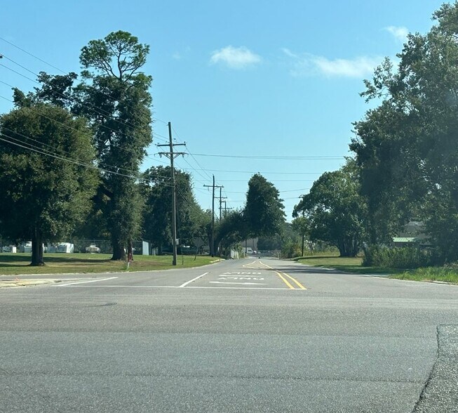 More Photos Of 5320 Ingalls Ave, Pascagoula Shipyard For Sale