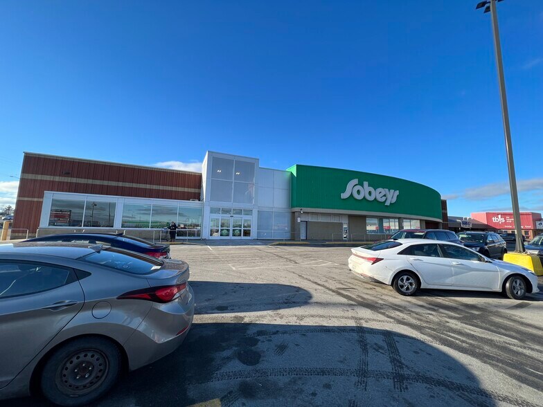 More Photos Of 634 Reeves St, Port Hawkesbury General Retail For Lease